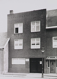4287 Pand N.V. Jan Spoorenberg Zijdenhoedenfabriek, Van Kinsbergenstraat 37, 1949