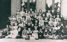 4922 Leerlingen van meisjesschool Eindhoven, ca. 1895