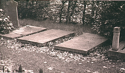 4974 Graven van M.E. Peeters, J.v.d.Nahmer en J.F.E.S. v.d. Nahmer-Spoor, 05-1938