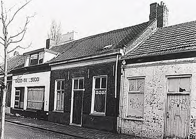 19001 Bergstraat 19 t/m 23, 31-01-1983