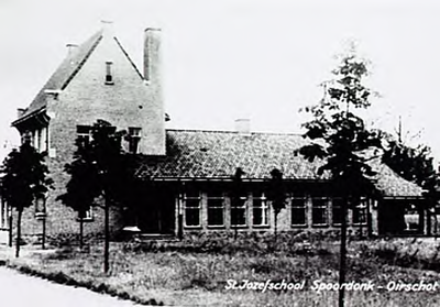 20013 St. Jozefschool, basisschool, voorheen lagere school voor jongens in Spoordonk, zijaanzicht westzijde, 1930