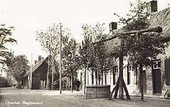 20105 Groot Begijnhof (ook genoemd Amelrijck Boothgasthuis) aan de Gasthuisstraat. De huizen zijn gesloopt juli 1959 om ...
