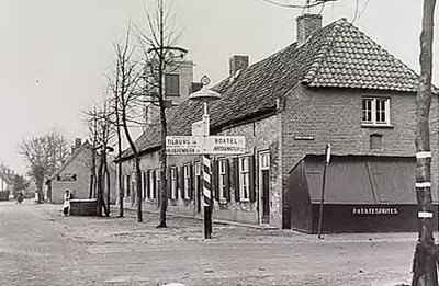 20131 Het Groot Begijnhof (ook genaamd Amelrijck Booth-gasthuis) aan de Gasthuisstraat, hoek Oude Grintweg. De panden ...