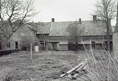 20336 Achterzijde van de woningen behorende tot het Gasthuis vanJan Daems van Nuenen aan de Molenstraat. Situatie vlak ...