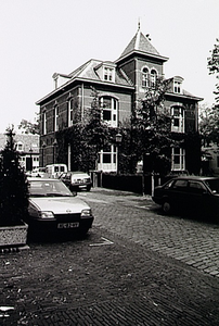 21397 Het voormalig kantongerecht aan de Torenstraat, waarin gehuisvest het Streekarchief Regio Eindhoven Kempenland, ...
