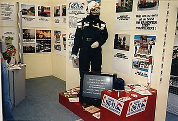 22006 Manifestatie Bedrijvig Oirschot Stand vrijwillige brandweer, 25-05-1989