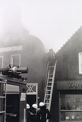 22028 Brand in In den Bonten Os aan de Markt, waarin Chin.Ind. restaurant An Fong is gevestigd, 16-03-1991