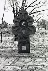 23505 Monument op de Kanaaldijk ter nagedachtenis aan Joe Mann, 1986
