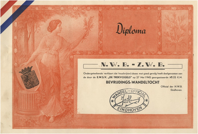 24210 Diploma voor het volbrengen van de bevrijdingswandeltocht georganiseerd door de E.W.S.V. De Treklvogels , 27-05-1945