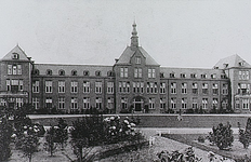 25367 Rijksmonument Dr.Poletlaan 1 - v/h Boschdijk 771, ziekenhuis De Grote Beek - v/h R.P.I. Hoofdgebouw, 1929 - 1933