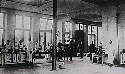 25385 Dr.Poletlaan 1 - v/h Boschdijk 771, ziekenhuis De Grote Beek - v/h R.P.I. Interieur - personeel, 1924 - 1927