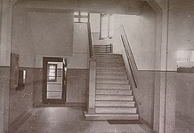 25780 Elzentlaan 20, St.Joriscollege. Interieur schoolgebouw, 1924