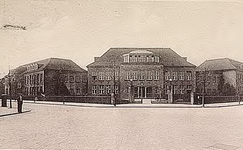 25795 Elzentlaan 20, St.Joriscollege (jongens)-St.Catharinalyceum (meisjes). Buitenaanzicht schoolgebouw, 1934 - 1937