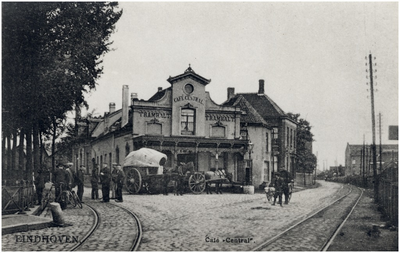 25823 Kruispunt van de Emmasingel en de paralelweg, met in het midden café Central Tramhalt, 1903 - 1907