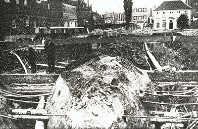 27420 Doorbraak Hooghuisstraat-'Keizersgracht' vanwege aanleg riolering, 1930