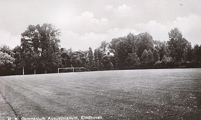 28313 Gymnasium Augustinianum, Kanaalstraat 8: sportvelden, 1933 - 1937