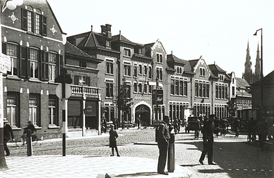 28550 Gemeentelijk monument hoofdpostkantoor, Keizersgracht 1, gezien in de richting van de Wal, 1933 - 1936