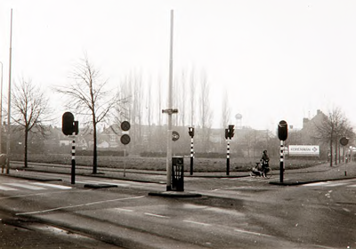 29167 Kruispunt van de Leenderweg en Aalsterweg, 15-12-1977