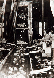 29271 Het productieproces in luciferfabriek De Molen, 1927 - 1928