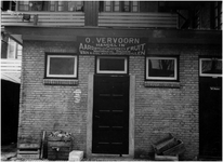 29856 Groente- en fruithandel Vervoorn, Mathildelaan 13, ca. 1963