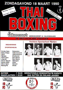 30221 Thai Boxing met sporters van sportschool Rijntjes in sporthal Valkencourt, met sensationele demonstratie karate, ...