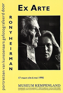 31829 Fototentoonstelling van Rony Heirman van portretten van kunstenaars in Museum Kempenland, 17-03-1990 - 06-05-1990