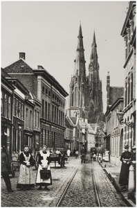 67791 Stratumseind gezien richting Catharinakerk, ca. 1900