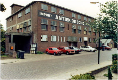129133 Antiekhandel De Echo, Broekweg 221, 223, 225, 1988