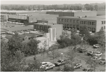 130212 Luchtopname, Bedrijventerrein De Run ter hoogte van de 'Runstraat', 1986 - 1987