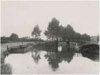 130783 Onze Lieve Vrouwenbrug over de Dommel tussen Meerveldhoven en Waalre, 1940 - 1950