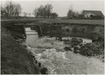 130801 Natuuromgeving: waterloop de Run ter hoogte van de Volmolenweg, 04-1980