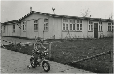 131967 Buurthuis, Lange Kruisweg, 1965 - 1975