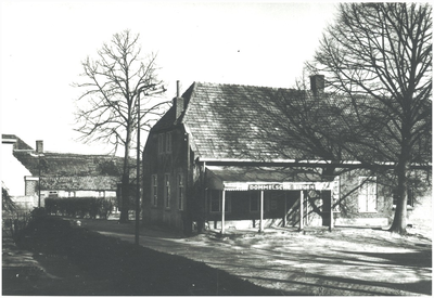 133410 Boerderij/café Hazenberg, hoek Kapelstraat/Schoolstraat, 1945 - 1956