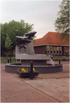 136525 Kunstwerk Wij Samen , Fontein met bronzen schalen, 1980 - 1995