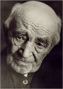 145113 De 100-jarige Peter (Pietje) van den Broek, wever, 1936