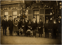 145173 Het gouden huwelijksfeest (50 jaar) van Dorelijers - Verhoeven: genodigden, 1926