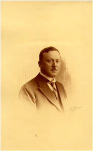 145192 Joseph Phillip Elias, linnenfabrikant te Strijp, 1905
