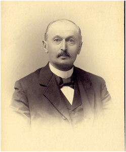 145193 Mathias Elias, linnenfabrikant te Strijp, ca. 1915