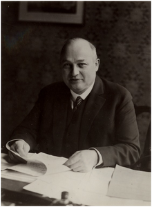 145239 Johan Hendrik Gaarenstroom, onderdirecteur van de N.V. Philips Gloeilampenfabrieken , ca. 00-09-1935