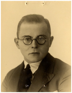 145383 Rudolf Johan Jozef Kerssemakers, sigarenfabrikant, ca. 1945