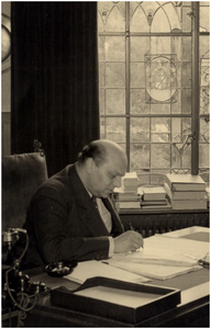 145763 Alphonse Maria Caspar Johannes Steinkühler: secretaris Kamer van Koophandel & Fabrieken , 1945 - 1952