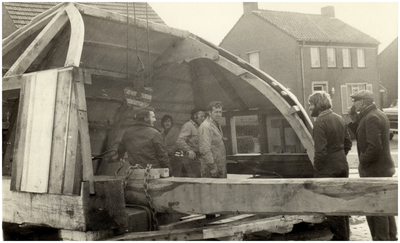 146304 Het restauratie van het begkorenmolen De Deen , Rijt, 1967