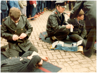 147886 Demonstraties brandweer te Hapert, 1985
