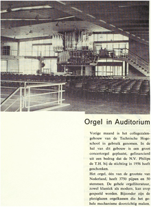 149026 Het interieur van het auditorium van de Technische Hogeschool (TH), Den Dolech 2, 06-1966