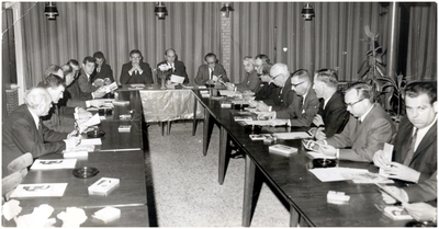 149984 Vergadering gemeente-ambtenaren Luyksgestel + grensgemeenten, 1969
