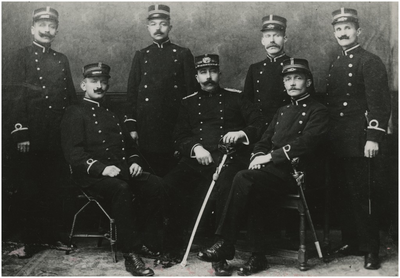 191794 Politiekorps Stratum. 1. v.d. Leegte; 2. inspecteur Minnaert; 3. Peels; 4. Nieuwburg; 5. Effting; 6. Greefhorst; ...