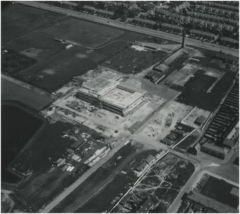 192332 Luchtopname van omgeving bedrijvencomplex Philips, Boschdijk: - Boschdijk (boven), 05-1959