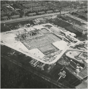 192396 Luchtopname van omgeving bedrijvencomplex Philips, Boschdijk: - Vredeoord (linksonder), - Boschdijk (boven), ...
