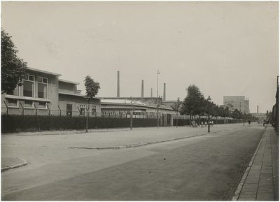 194254 Kastanjelaan, met links het Natuurkundig Laboratorium (NatLab) van Philips, 1926 - 1930