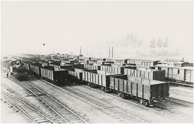 194741 Rangeerterrein met goederenwagons, 1910 - 1920